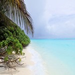 Maledivy na pláži